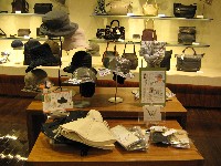 ＳＨＯＰ限定帽子など.jpg